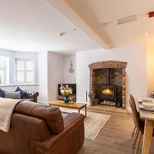 The Servant's Quarters Apartment Whitby